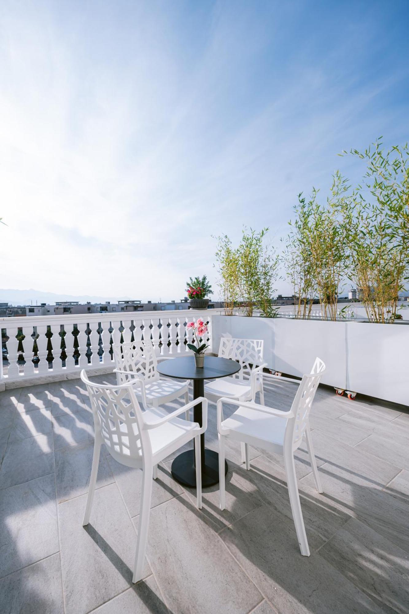 Tribute Hotel Shkoder Ngoại thất bức ảnh